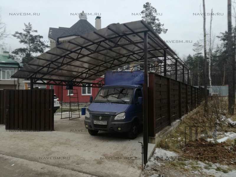 Односкатный полуарочный  навес