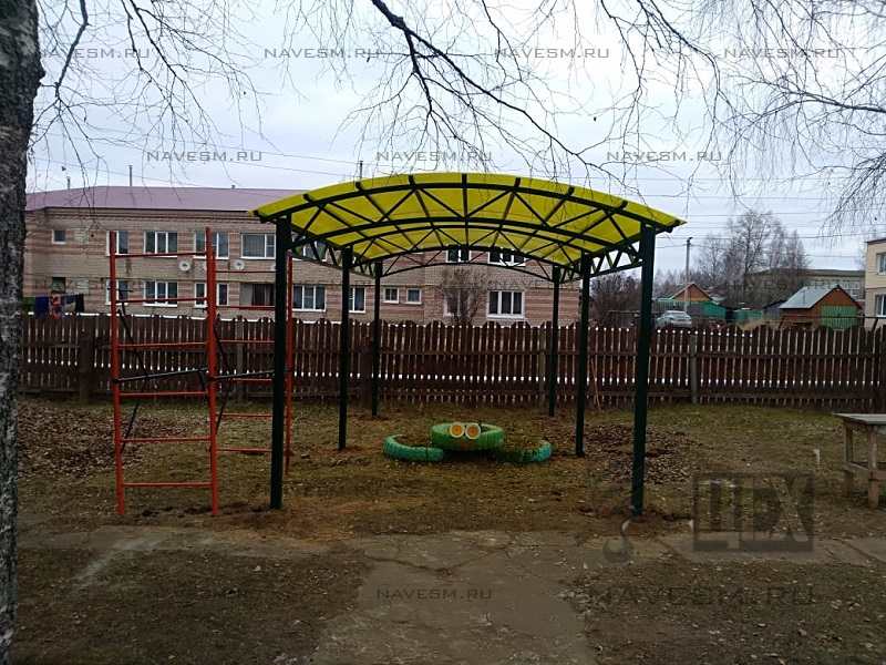 Арочный навес 3х6м над детской площадкой