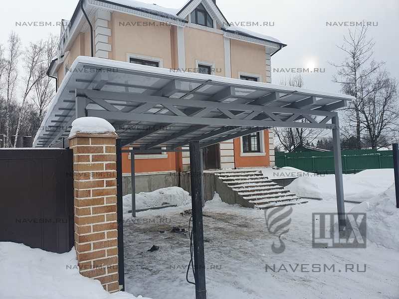 Односкатный балочный навес с монолитным поликарбонатом