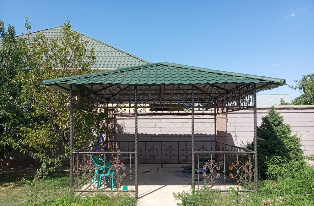 Кованая беседка