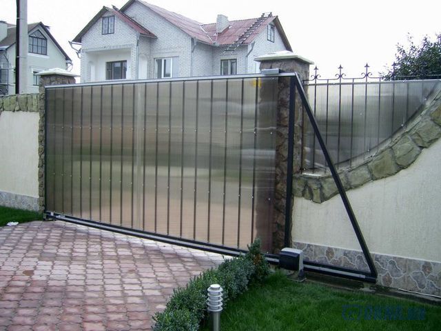 Легкие недорогие откатные ворота